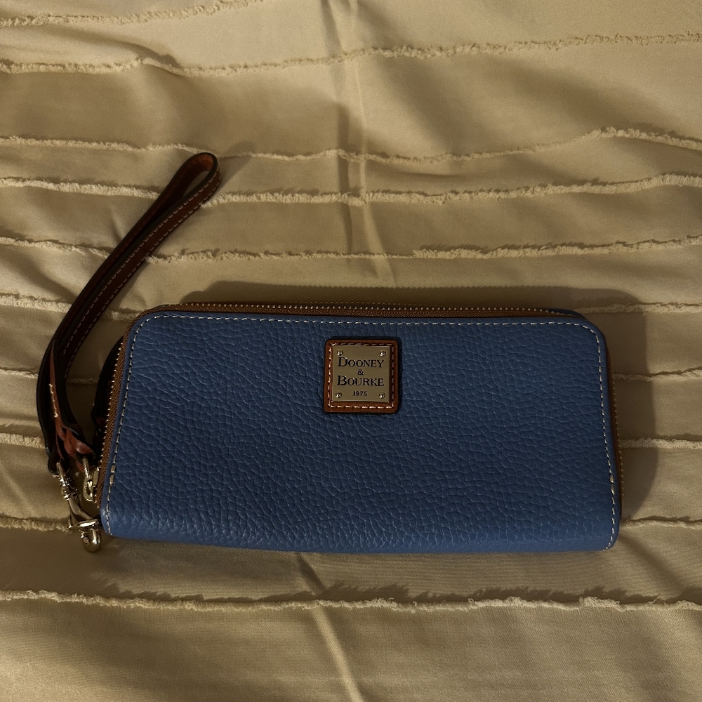 Dooney & Bourke Blue Leather Wristlet